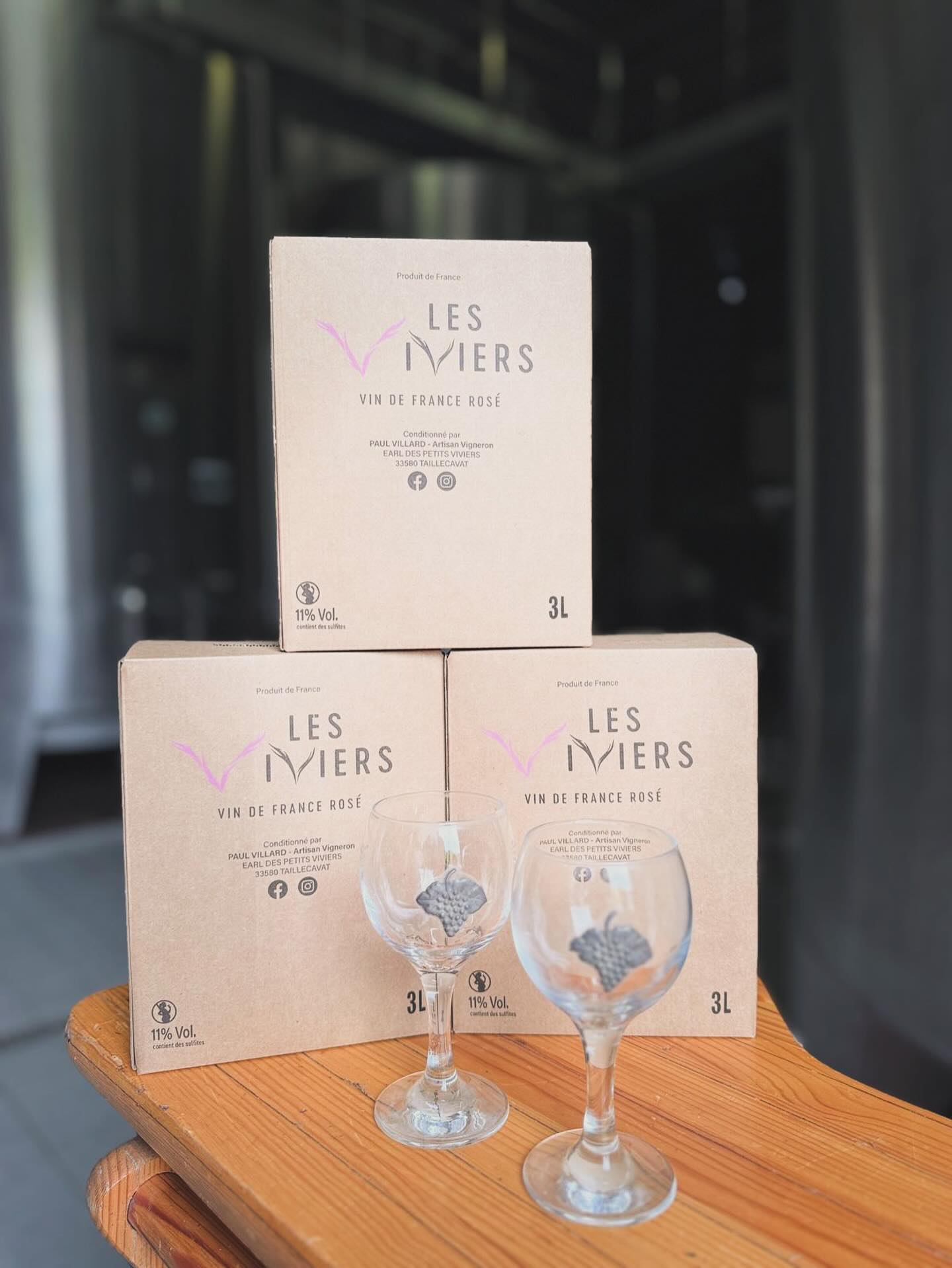 Cartons de vin